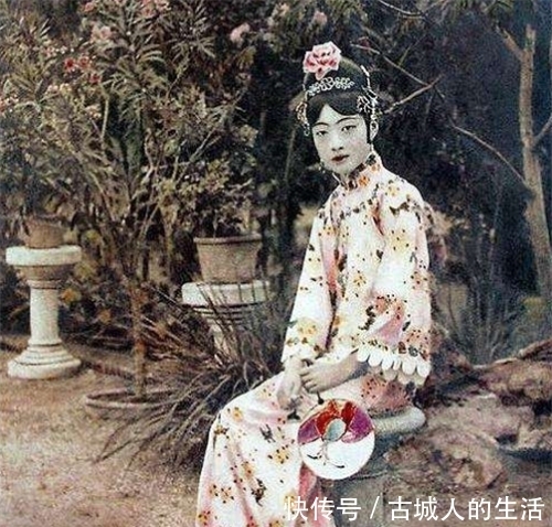 圈中|末代皇后婉容罕见照:颜值惊艳,图5是她唯一一次穿朝服