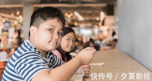 发育|53万儿童“性早熟”,这些食物正“催熟”我们的孩子,很多家长还成箱买