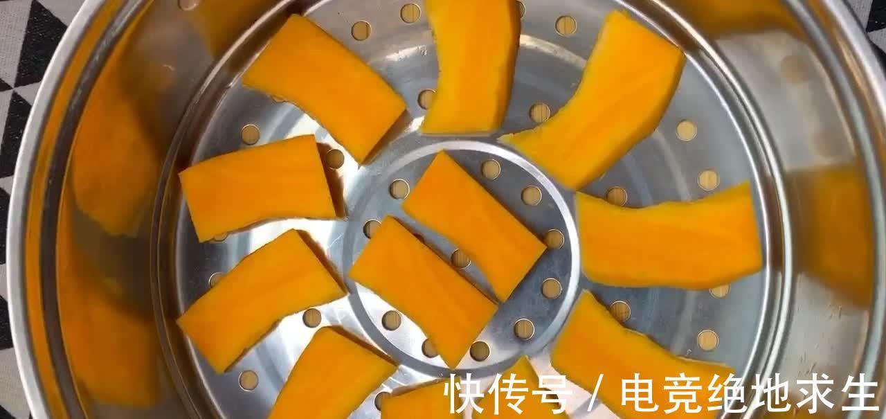 媳妇用南瓜做的零食,外表酥脆营养健康美味,简单易学一看就懂!