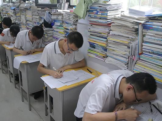 影响|一大半高中生都存在这些问题，不及时疏通情绪很可能影响高考！