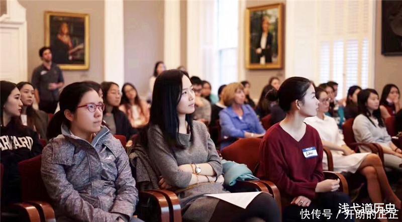 当初放弃清华北大去留学，大二怀孕坚持生子的鲁林希，现状如何