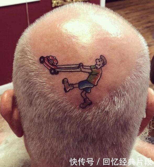 13个搞笑的纹身拖鞋省了,记事本也不用买了,承包你一年的槽点