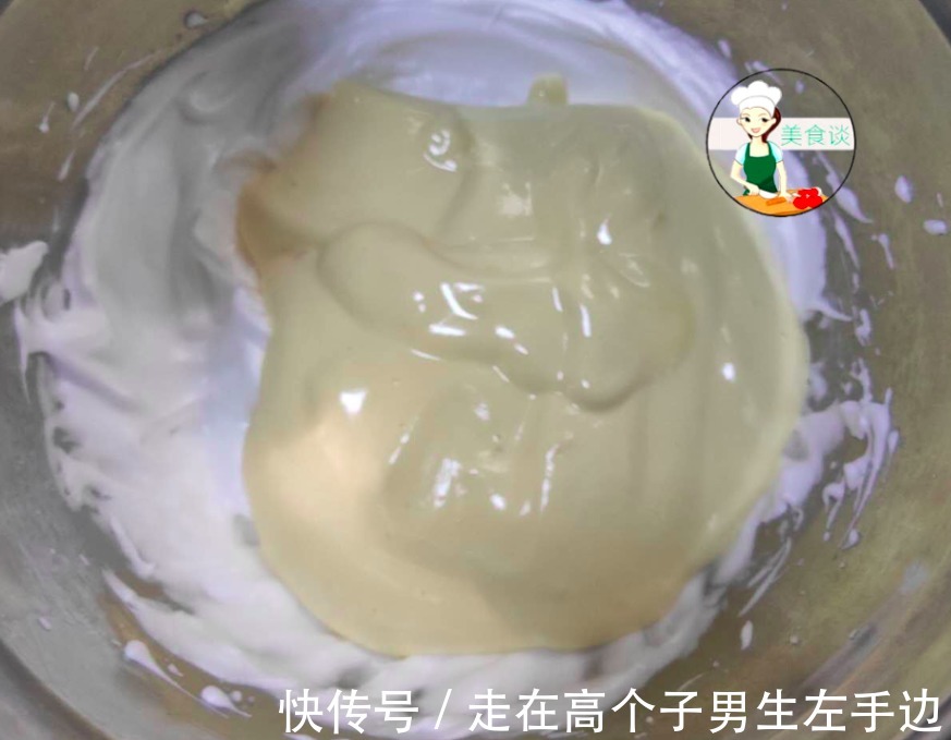 此甜品比蛋糕还香，不用烤箱，平底锅一烙就好，发朋友圈被狂点赞