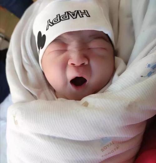 睡眠|哄睡一小时醒来分分钟,“落地醒”的宝宝太磨人!教你正确应对