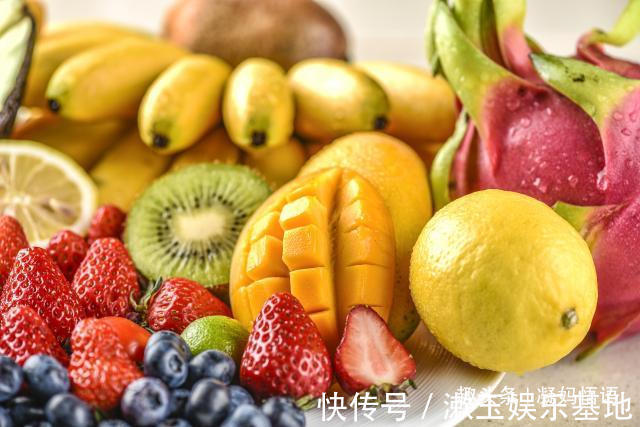 孕晚期|孕晚期是胎儿大脑发育高峰期,孕妈妈采用4种方式,可为胎儿补脑