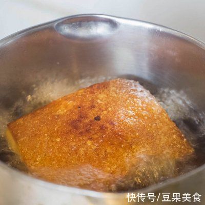 大勺|妈妈的菜干爆扣肉(过节待客硬菜,毫无保留的技巧)