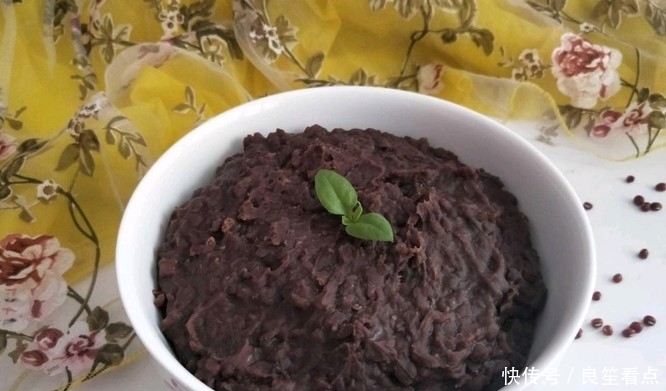 它是“穷人的阿胶”,三天吃一次,皮肤白里透红,连腮红都省了!