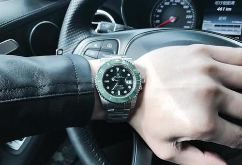戴劳力士绿水鬼的都是什么人?有多少家底才能戴的起