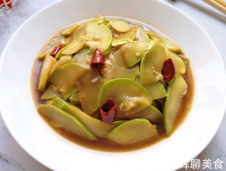 醋溜西葫芦|西葫芦此做法,酸酸甜甜,低脂营养,清脆爽口,吃不够