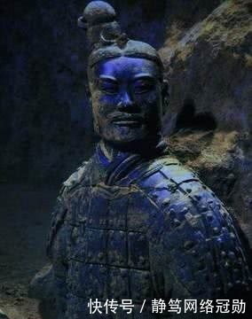 坚毅|秦始皇兵马俑刚出土时的“彩照”:色彩斑斓,目光坚毅,宛如真人