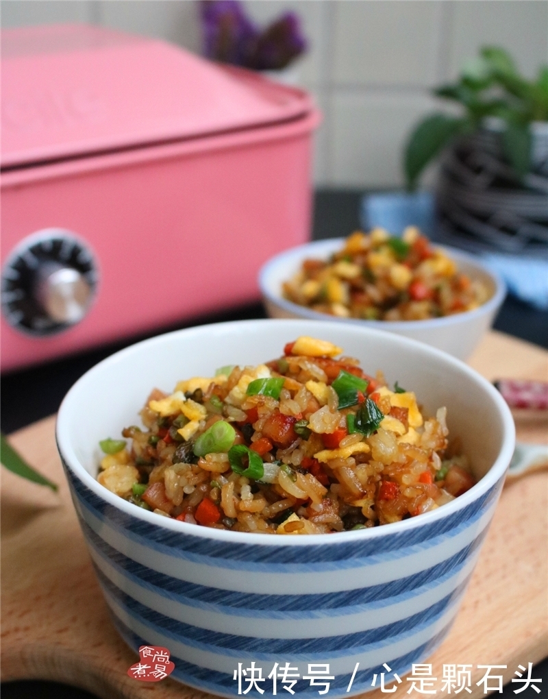 居家过日子,必学此款营养炒饭,食材灵活组合,简单快手又好吃