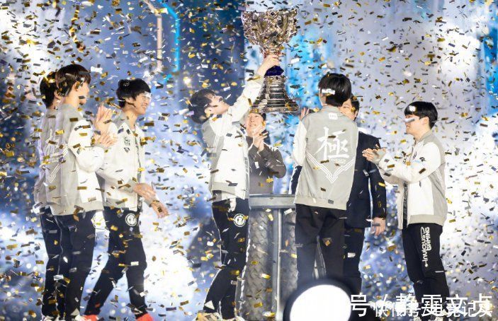 入选LPL全明星后，宁王被骂到破防，粉丝留言扎心