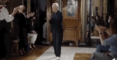 87岁的阿玛尼老爷子，依然是把高级做得最优雅的人|T型台 | shine