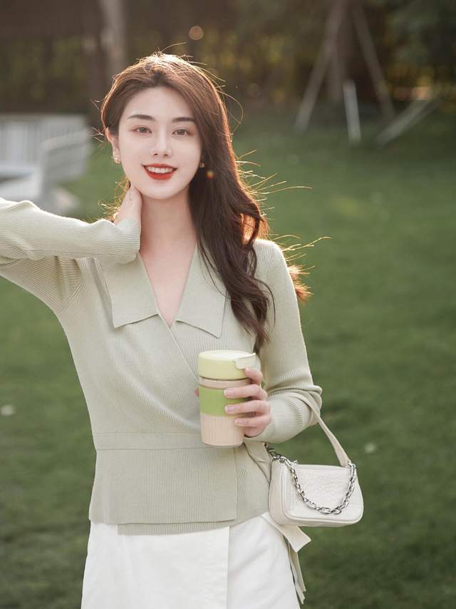 高级感|有一半的人都说:想要穿出高级感很难,掌握这几点穿搭技巧就够了