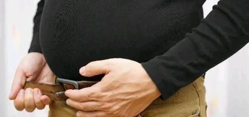 运动|男人老不老，不全看年龄，若身体有这5个特征，说明你在慢慢变老