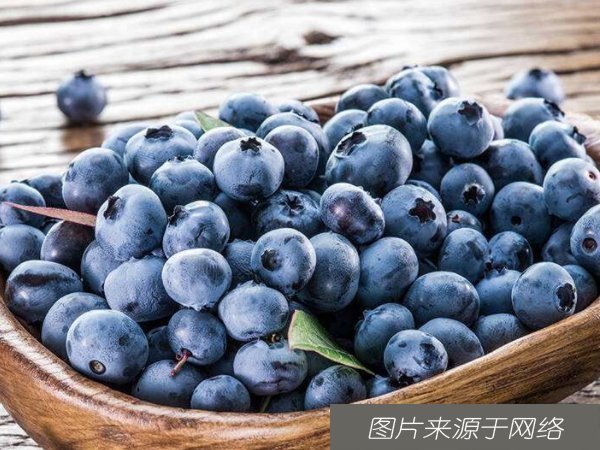 没钱也要多吃4种抗衰老食物,延缓衰老,皮肤细腻水润年轻10岁