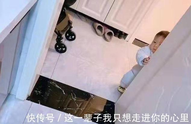 每个孩子|9个月宝宝为找妈妈,竟第一次学会走路,妈妈:这太意外