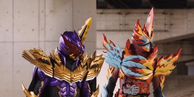 圣剑|假面骑士圣刃:目测有4人知道飞羽真的身世,但谜语人的世界不说