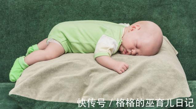 枕头|“妈妈,我该用枕头啦”,宝宝发出这几个信号,家长该买枕头了