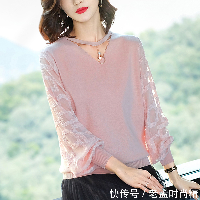 优雅|最近超火一款薄毛衣:叫“樱花粉”,春天搭小脚裤,贼美贼显年轻