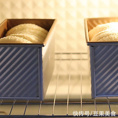 椰香牛乳吐司一上桌,老人宝宝全都笑