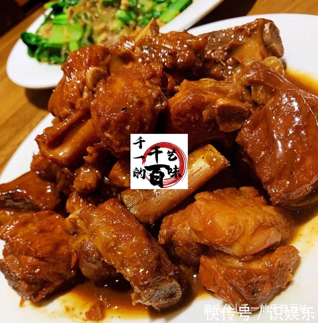 家常菜红烧排骨的家常做法,排骨酥软,色泽红润,非常下饭