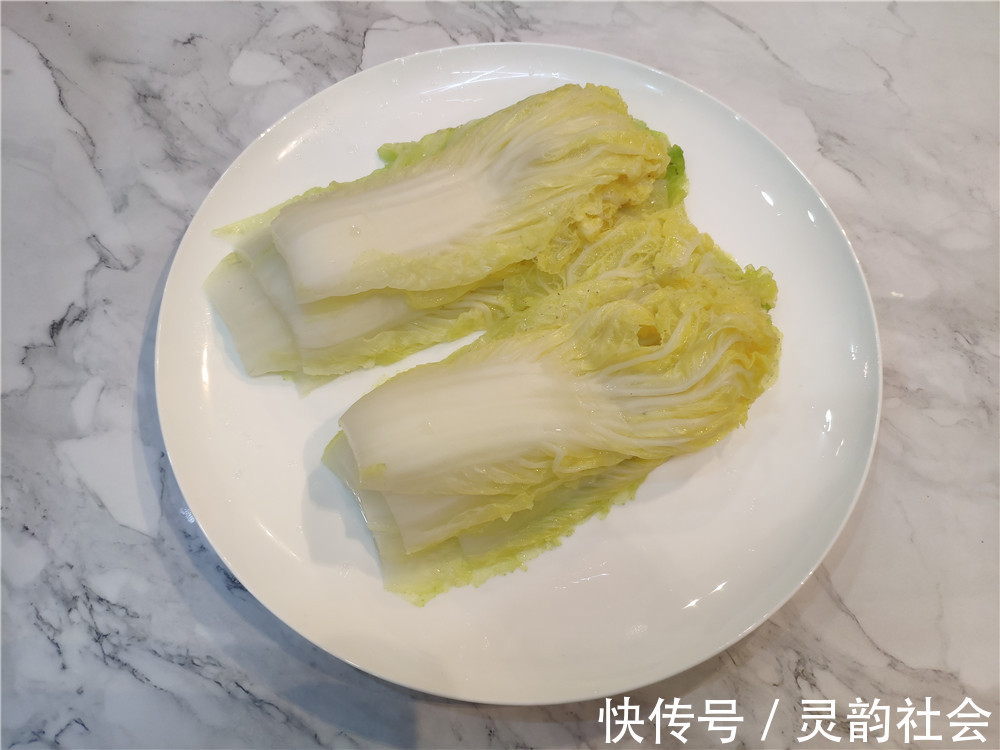 口感|美味可口的白菜豆腐卷,口感清爽,营养健康