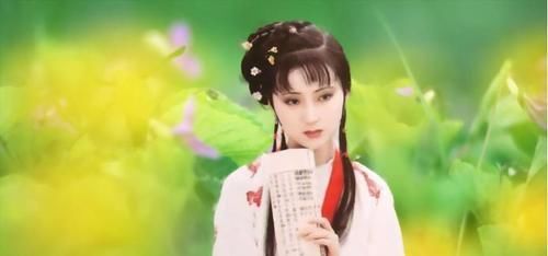 宋代女性的发式又简又仙,如今的我们只会烫头,跟宋代相比差远了