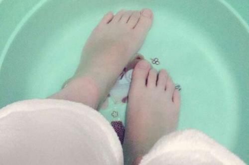  睡前喝杯温|长寿的人，睡前可能会有几个好习惯，占了两个或者你也是长寿体质