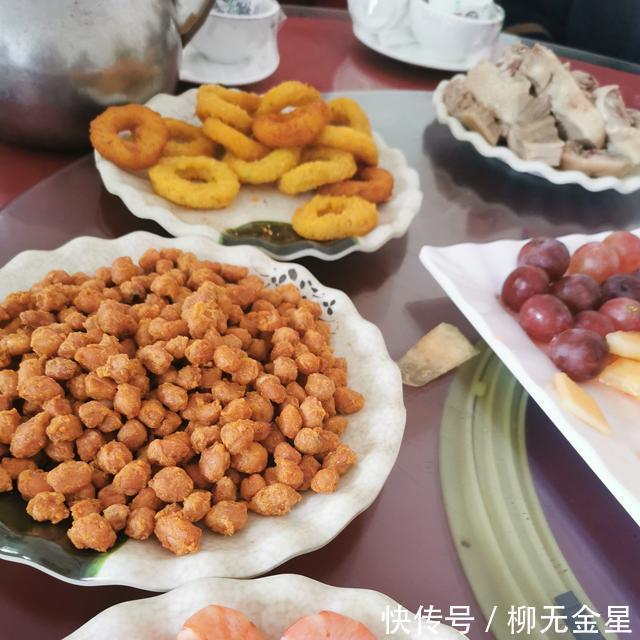 凉拌海蜇丝|农村喜宴600块钱一桌,全是大菜,城里人表示太值了!