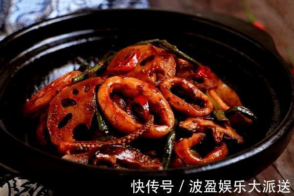 鱿鱼最下饭的麻辣做法，配菜丰富做法不难，鱿鱼弹牙有嚼劲