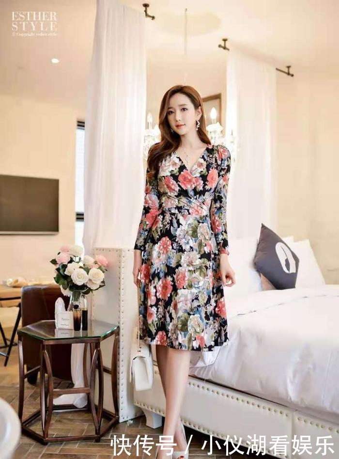 贤淑|优雅美女:贤淑秀丽,清新淡雅