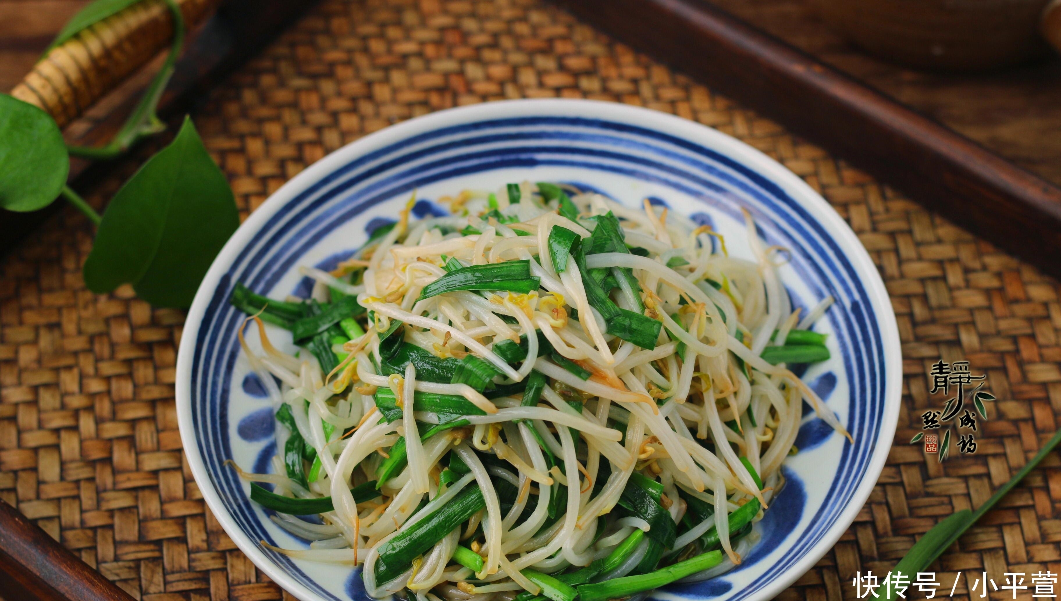 从准备到出锅，5分钟足够，鲜香脆嫩超下饭，这菜比吃肉爽口