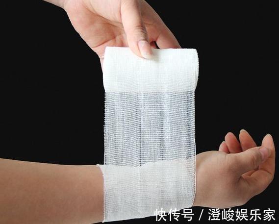 妈咪|4岁男童被烫伤，爸爸的处理方式被医生痛批，医生太无知了