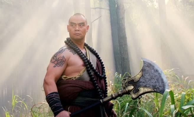 小人&此无耻小人混上梁山,外号狂实力弱,与鲁智深一战才知他真有本事