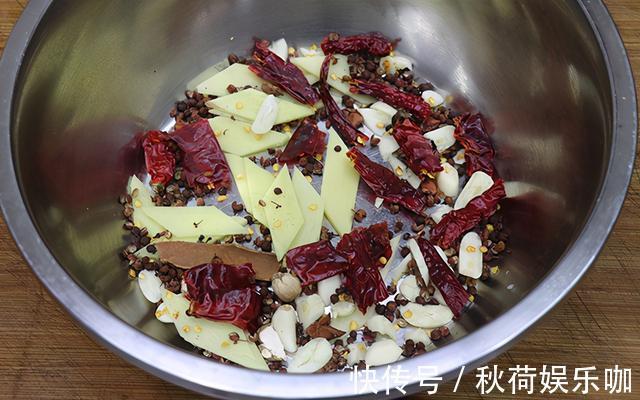 大闸蟹|大厨教你江南名菜醉蟹的做法，分享生醉的做法，蟹肉鲜嫩没腥味