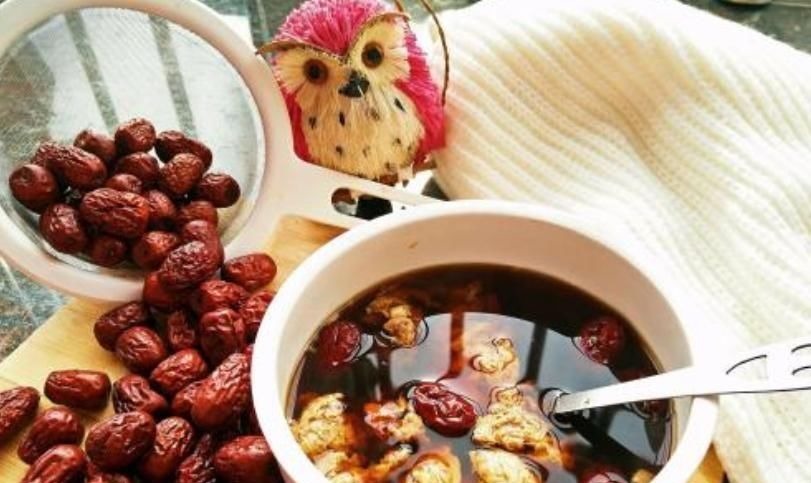 桑葚|女人若是到了“更年期”,厨房的4种食物要多吃,预防早衰还嫩肤