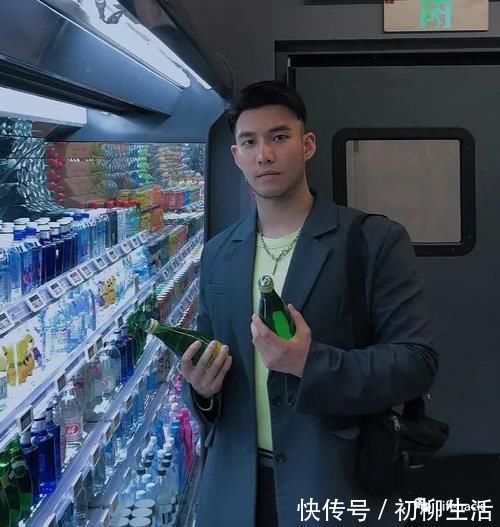 肌肉|185cm肌肉男模走红,雄性荷尔蒙让网友不淡定了