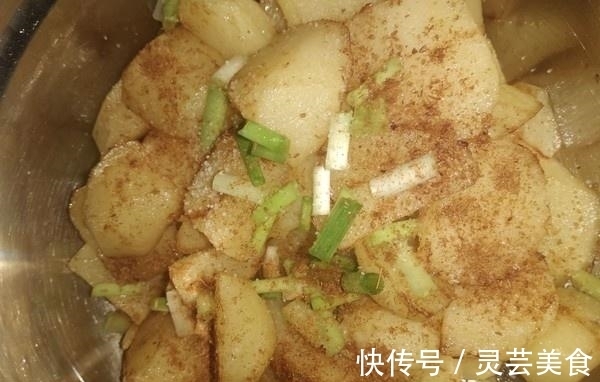 经常吃土豆的注意了，几十年来都吃错了，这样吃才最健康！