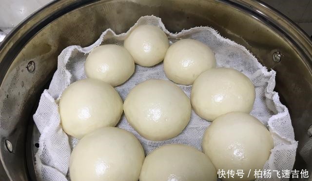 蒸馒头|蒸馒头用大火还是小火很多人用错了火，难怪馒头干硬塌陷，不香！