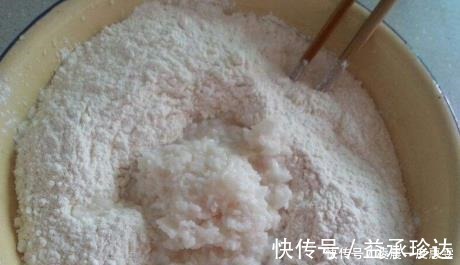 冬天发酵蒸馒头，不用酵母粉，用上1个小技巧，快速发满一大盆