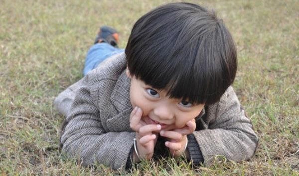 发育|为什么孩子总是比同龄人矮?不一定是发育晚,对比身高标准表看看