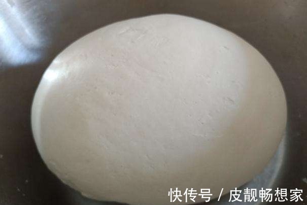 白糖|蒸馒头有窍门,别只会加酵母,多加2样,馒头更好吃,越嚼越香