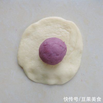 山药|#奈特兰草饲营养美味#可爱的小兔子面包