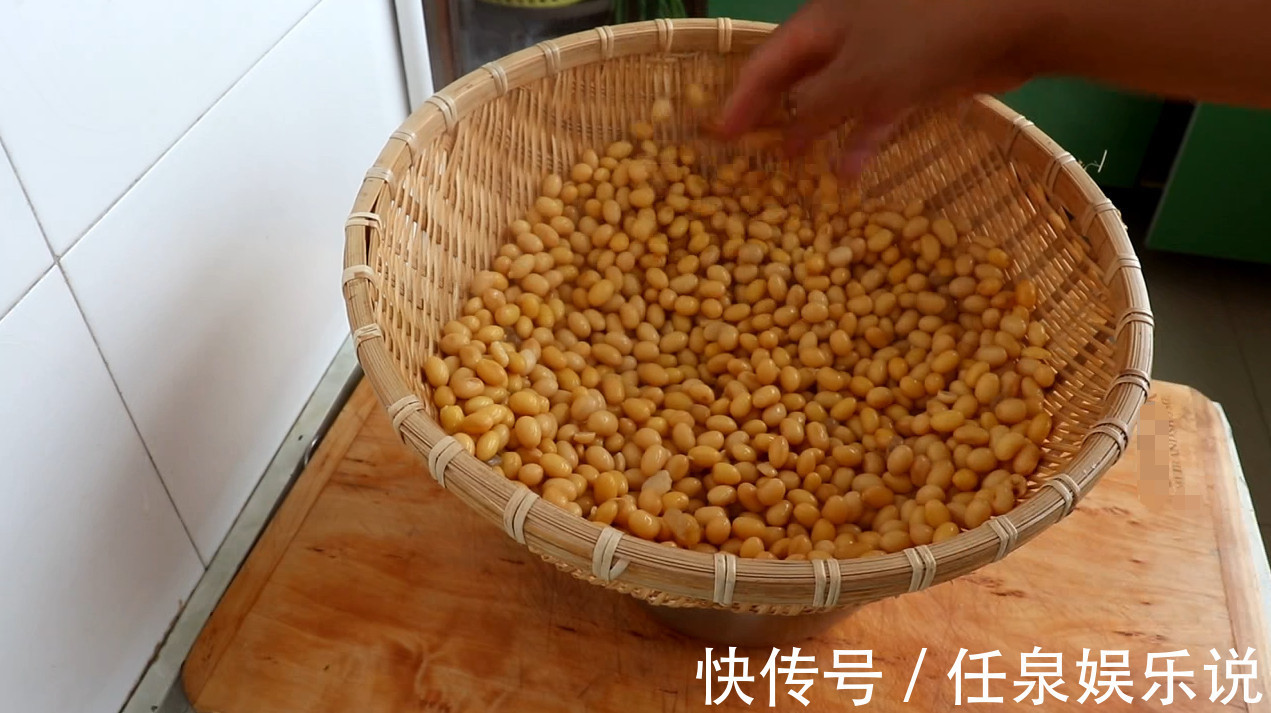 下饭|黄豆别再打豆浆了，教你一个更营养的做法，香辣开胃下饭，超好吃