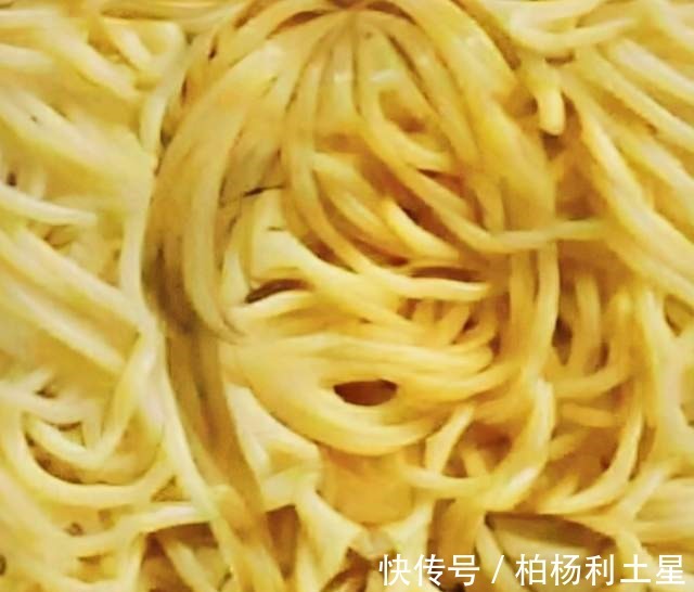 图片|网友用意大利面弄出动漫角色,原本觉得神奇,知道奥秘后无人问津