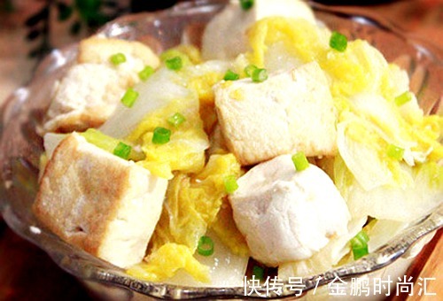芹菜|家人拿来拌饭的家常菜,菜香汤鲜,解馋又滋补,好吃得放不下碗!
