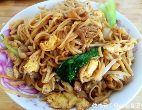 挂面|炒面没有太多讲究,一把挂面轻松解决,好吃不油,容易上手