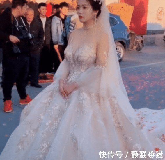 抖音“最洋气新娘”火了,穿“无痕暗纹婚纱”网友羡慕新郎