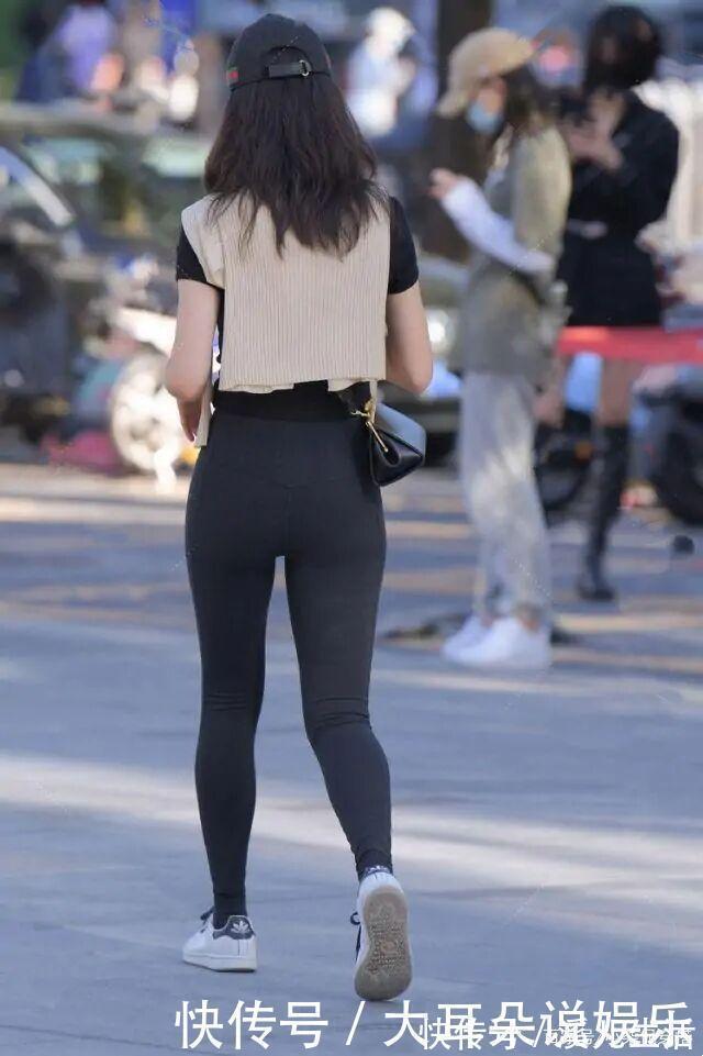 美女 面对大家的质疑,打底裤强势回击,以“另类”穿法博得了认可!